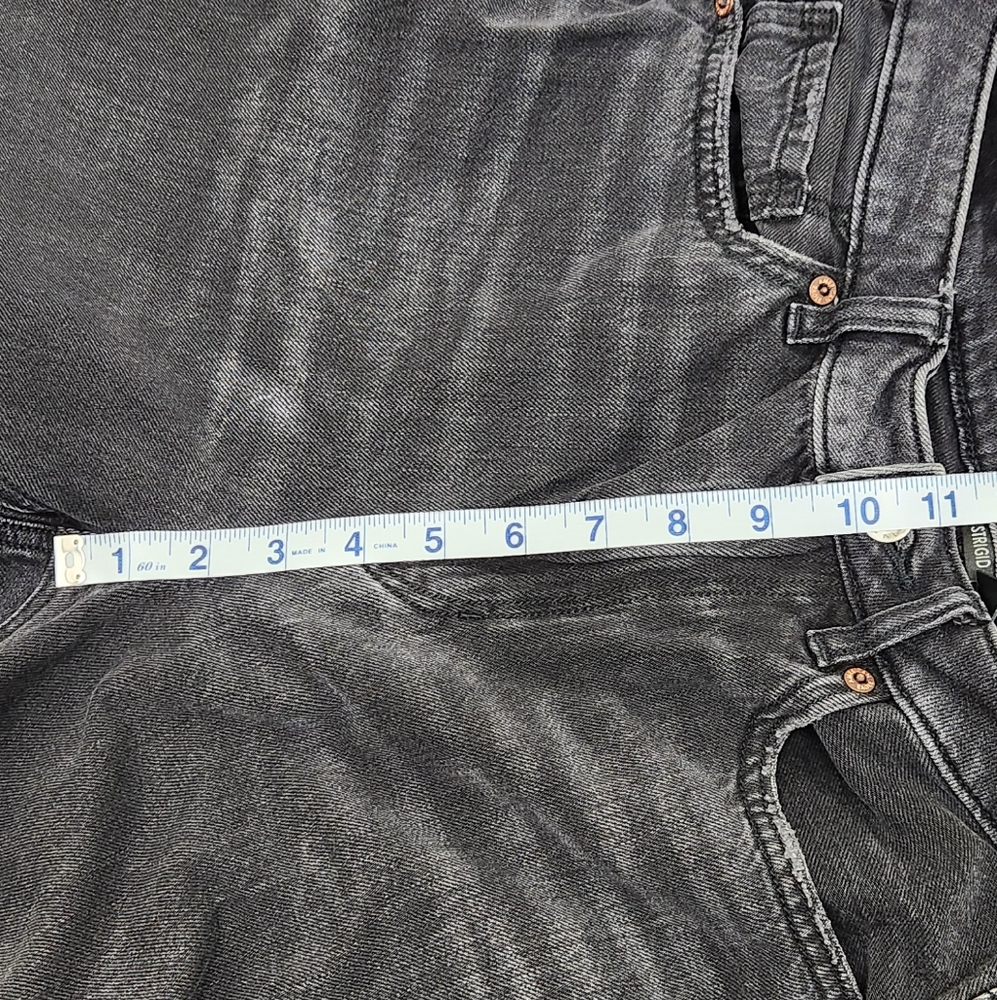 American Eagle Black & Grey Distressed Style Straight Leg Denim Jeans. 6 Short. - Picture 9 of 10